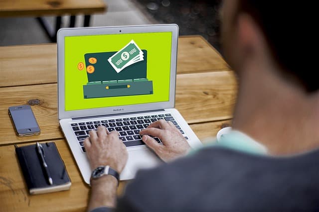 How Much Money Should You Set Aside For Taxes If You’re Self Employed? — Business/Money